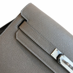 Kelly Depeches 25 clutch, Epsom leather (with additional shoulder strap), can be worn cross-body, can be carried by hand or on the wrist, daily needs, seamless switch between business/leisure - centra